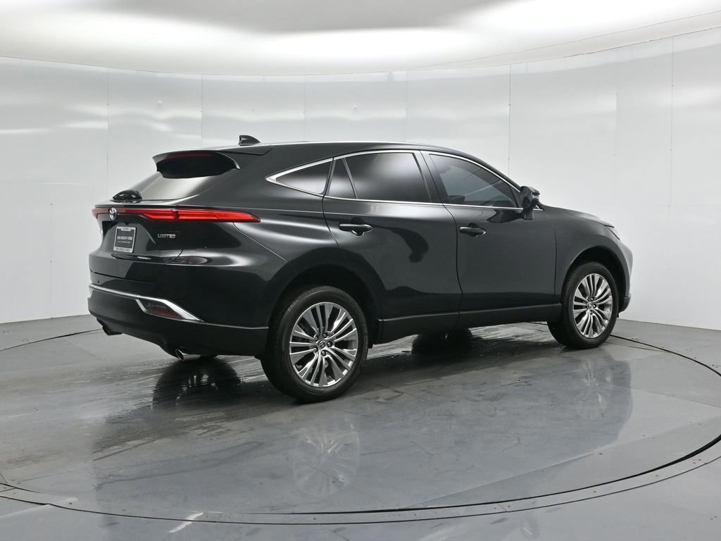 Used 2024 Toyota Venza Limited image 12