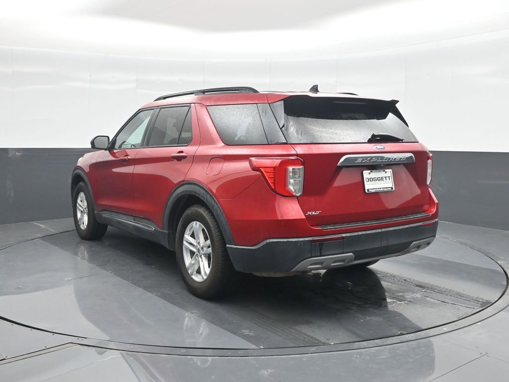 Certified 2022 Ford Explorer XLT w/ Equipment Group 202A RWD image 22