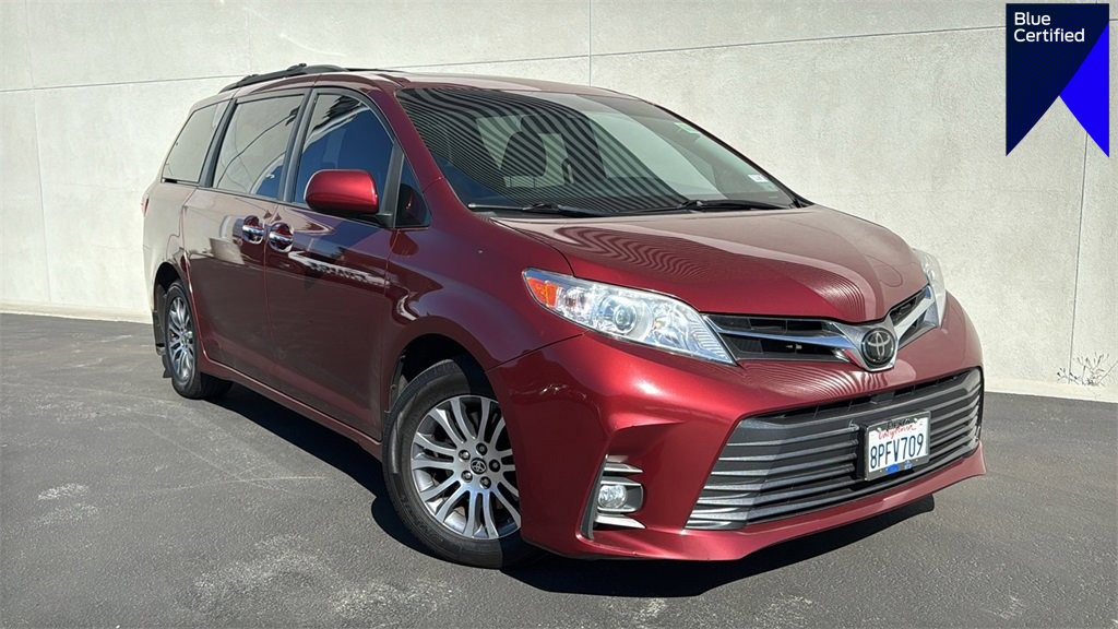 Used 2020 Toyota Sienna XLE w/ XLE Navigation Package