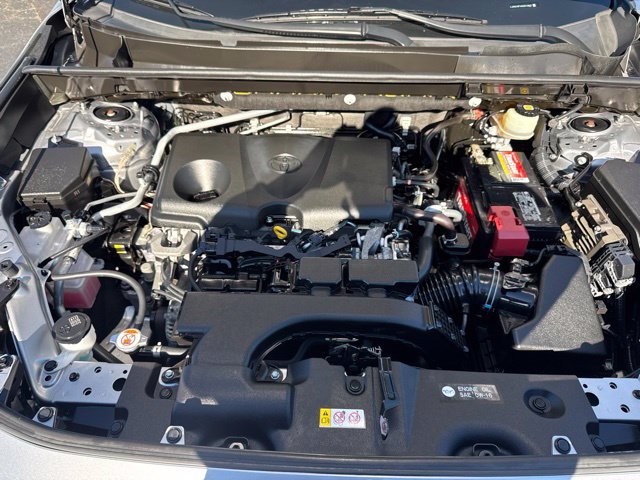 Used 2019 Toyota RAV4 XLE Premium FWD image 10