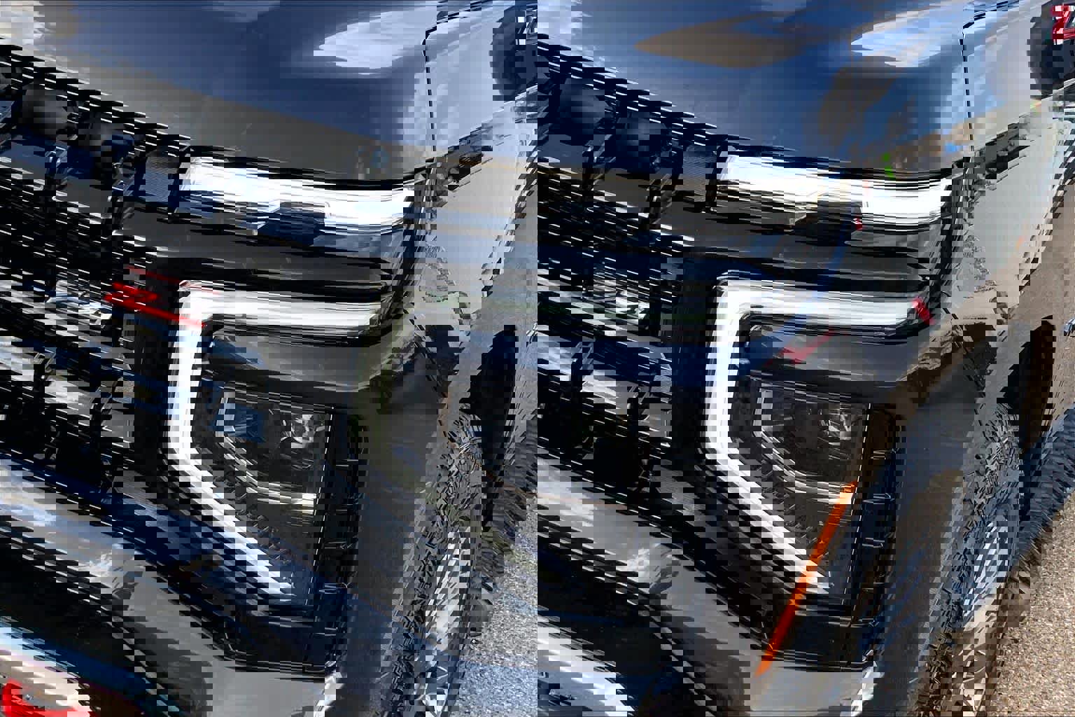 Used 2025 Chevrolet Tahoe Z71 image 28