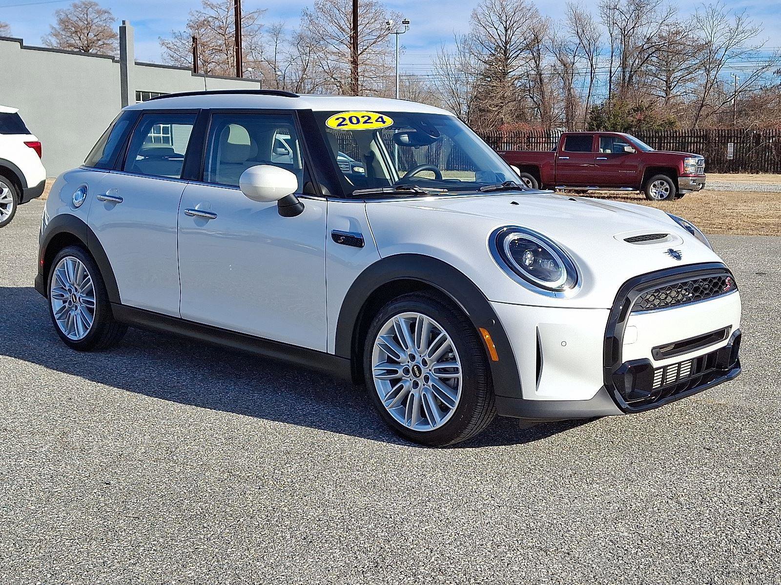 Used 2024 MINI Cooper S image 6