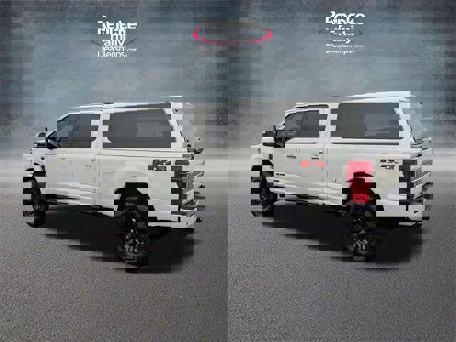 Certified 2022 Ford F250 Platinum w/ FX4 Off-Road Package image 5