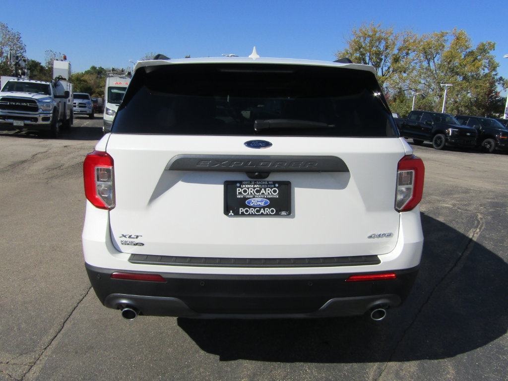 Certified 2024 Ford Explorer XLT w/ Equipment Group 202A AWD/4WD image 4