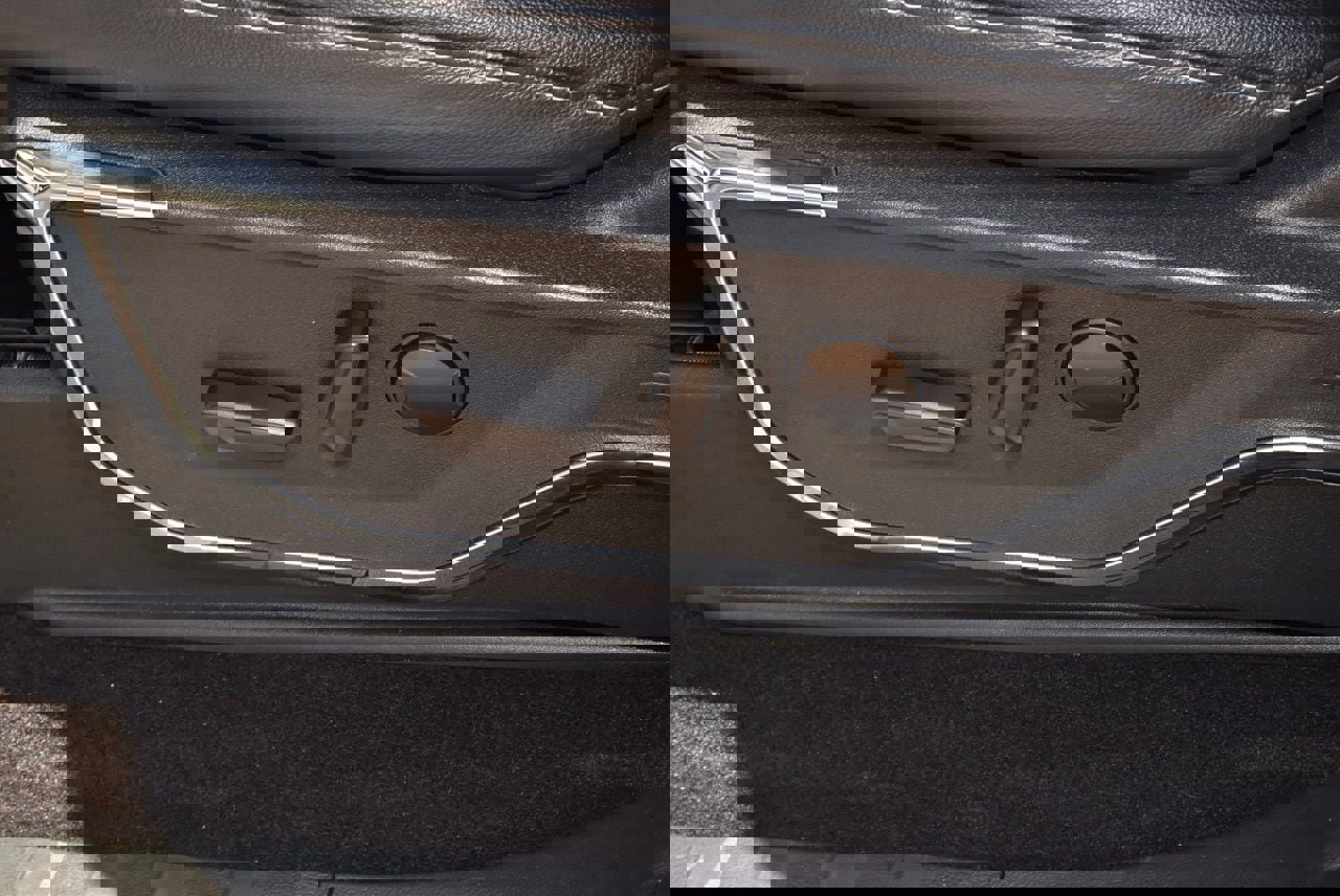 Certified 2023 Ford F150 Lariat w/ Trailer Tow Package image 38