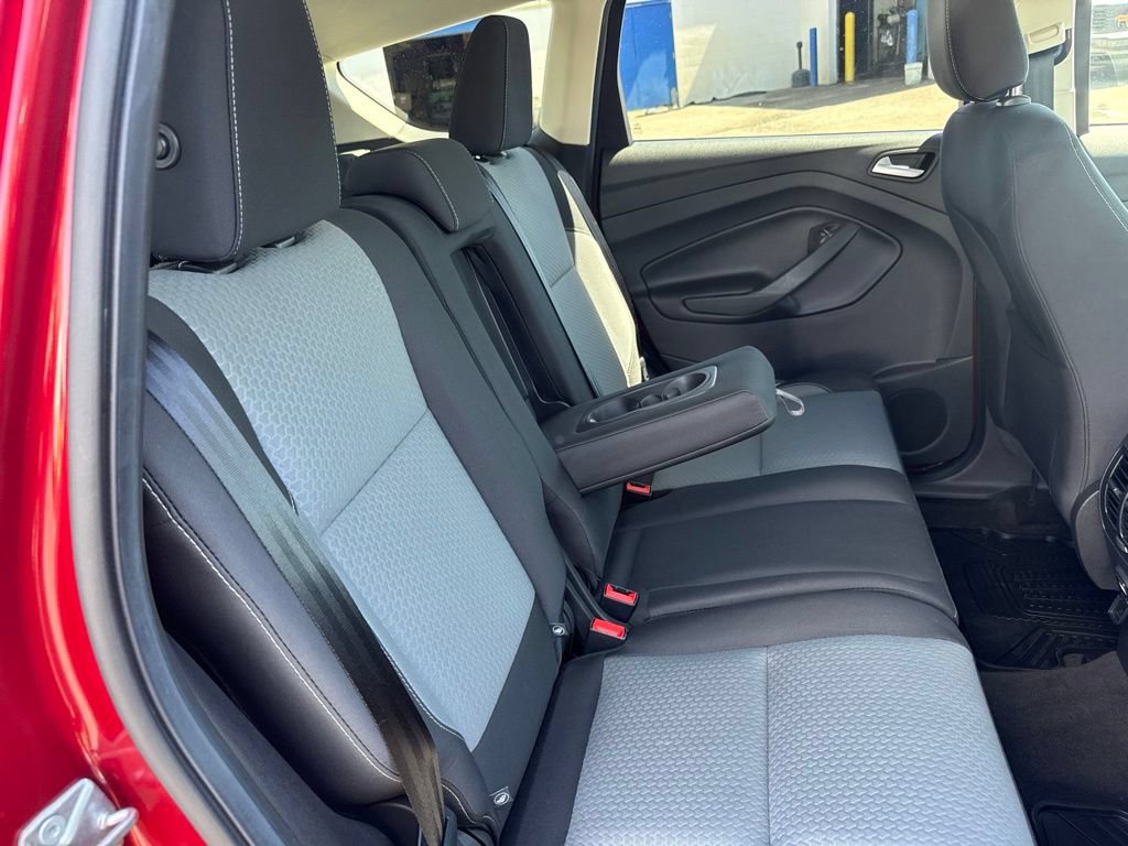 Certified 2019 Ford Escape SE FWD image 39