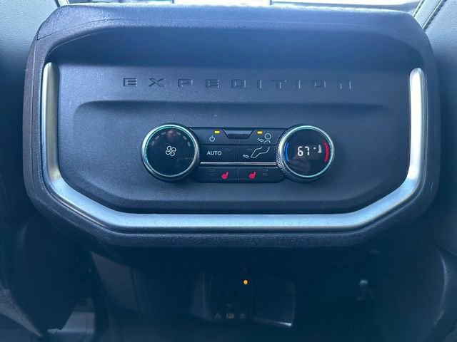 Certified 2025 Ford Expedition Max Platinum image 35