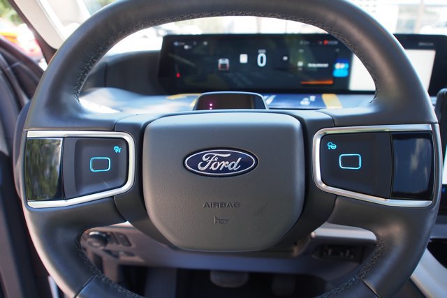 Certified 2025 Ford Expedition Active AWD/4WD image 26
