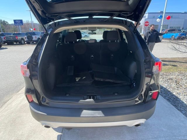 Certified 2020 Ford Escape SE image 33