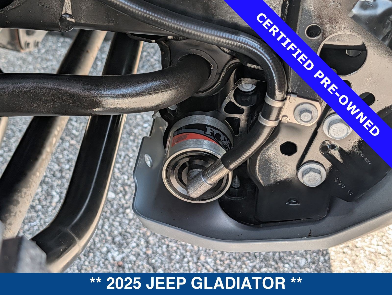 Used 2025 Jeep Gladiator Mojave w/ Convenience Group AWD/4WD image 15