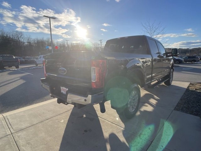 Certified 2017 Ford F250 XLT w/ XLT Value Package image 9