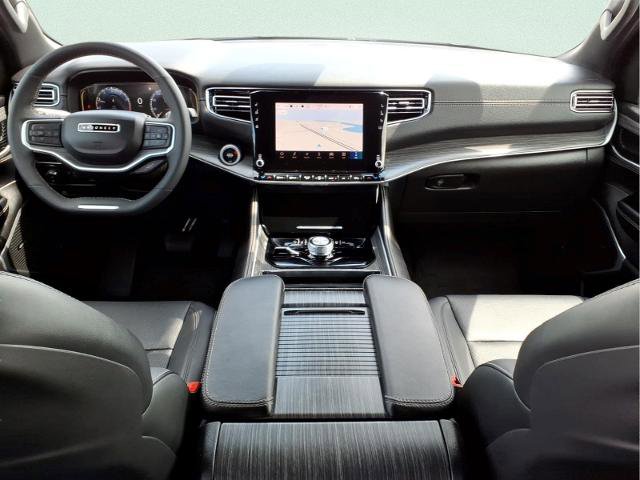 Used 2024 Jeep Wagoneer Series II w/ Flexible Seating Group AWD/4WD image 11
