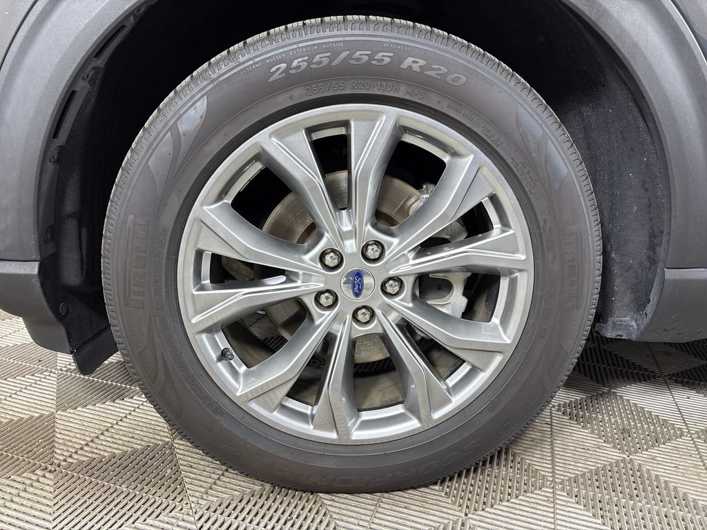 Certified 2020 Ford Explorer Limited RWD image 12