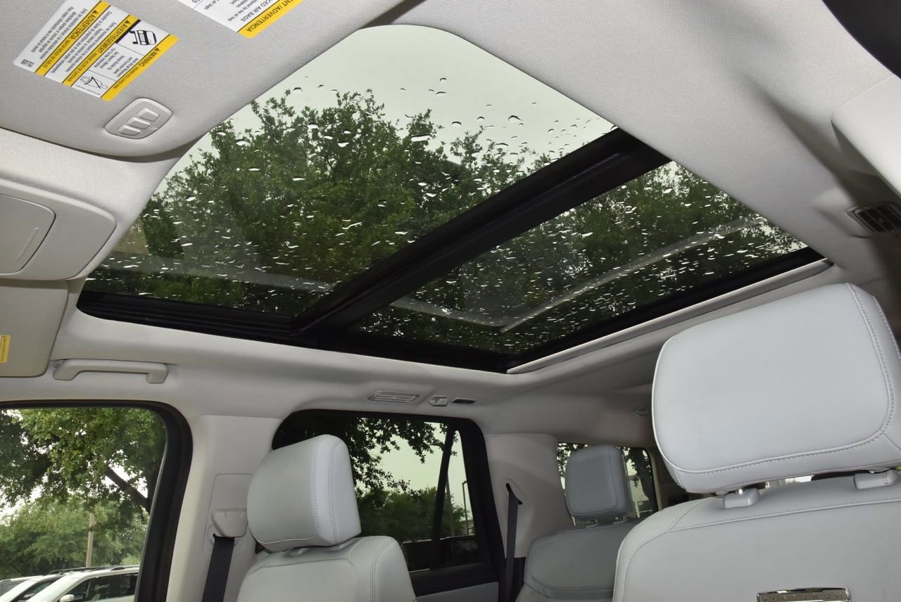 Certified 2025 Ford Expedition Platinum AWD/4WD image 35