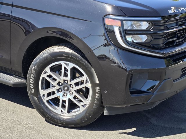 Certified 2025 Ford Expedition Max Active AWD/4WD image 9