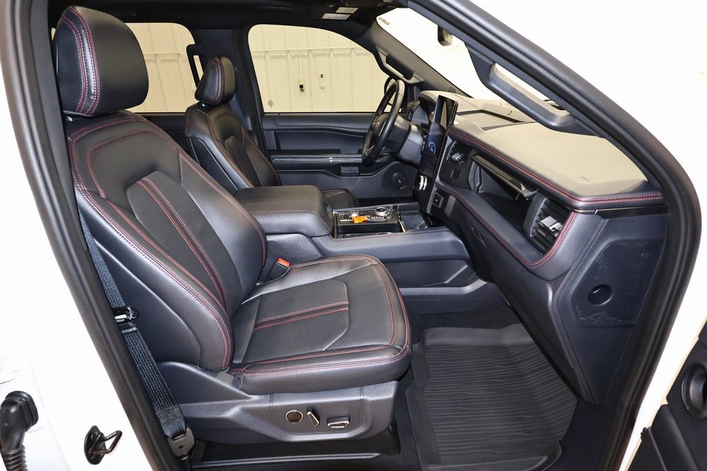 Certified 2024 Ford Expedition Limited image 23