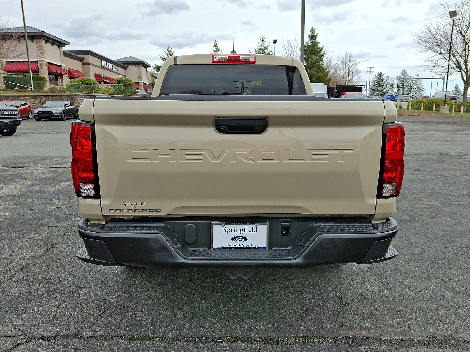 Used 2023 Chevrolet Colorado W/T image 3