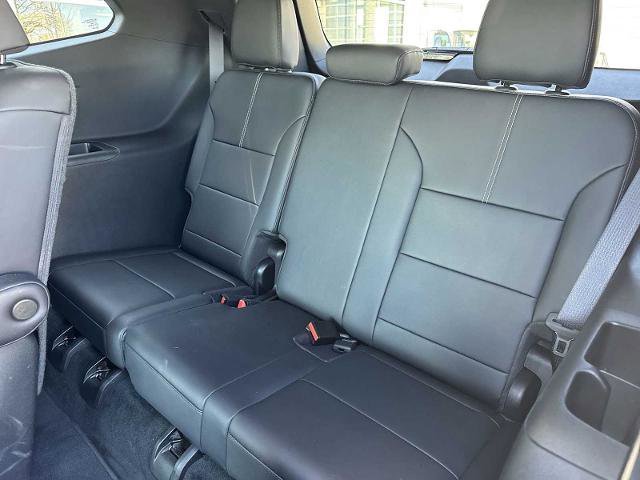 Used 2024 GMC Acadia Elevation AWD/4WD image 17