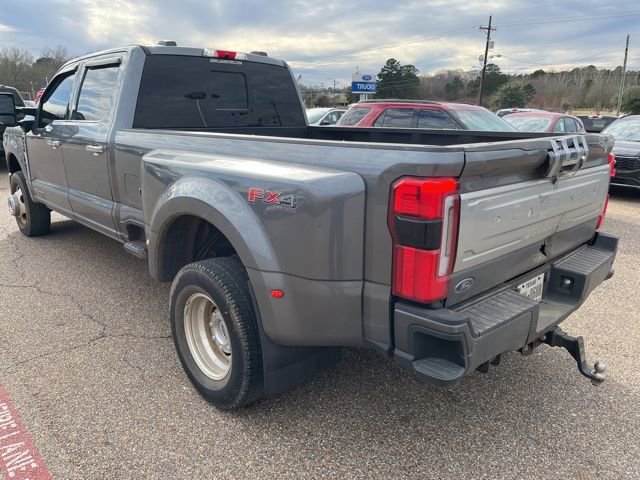 Certified 2024 Ford F350 Platinum image 9