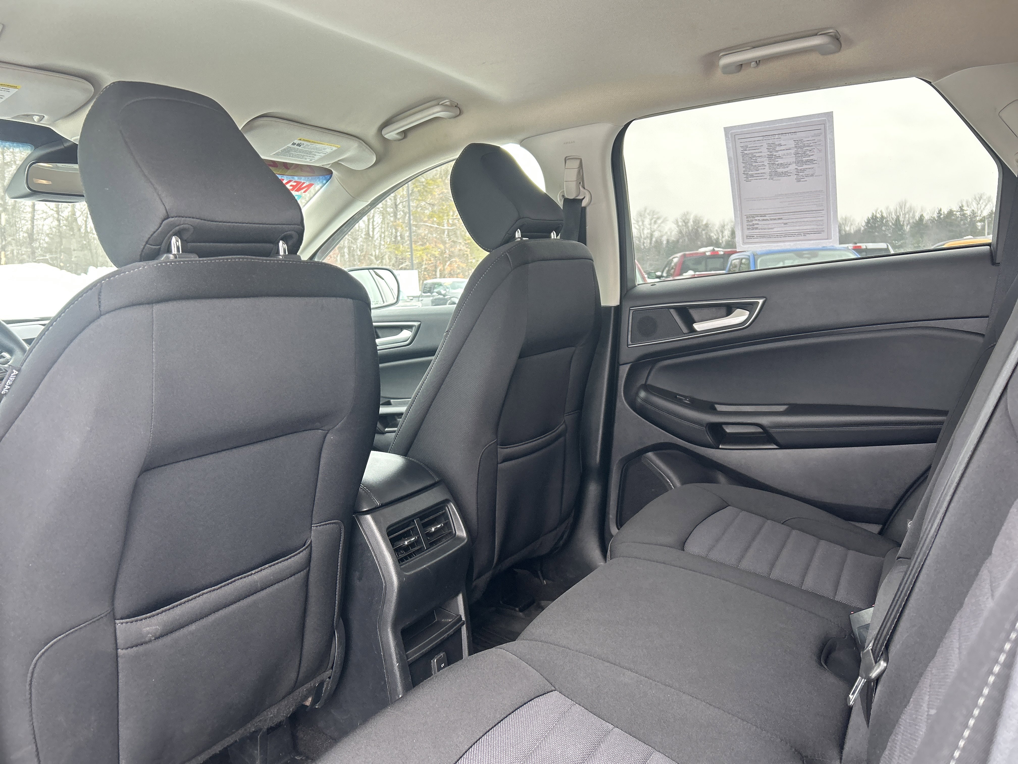 Certified 2020 Ford Edge SE image 10