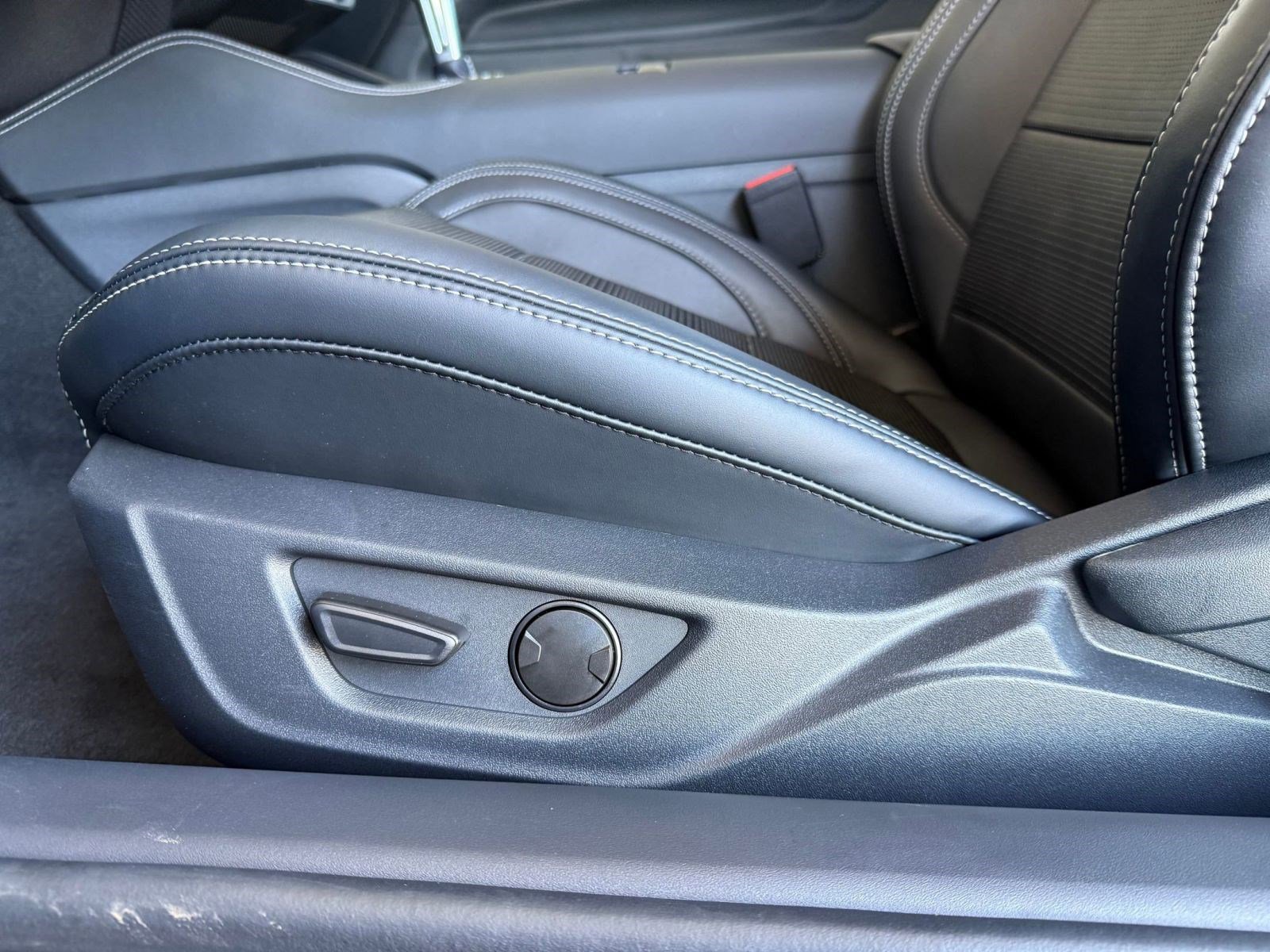 Certified 2025 Ford Mustang GT Premium RWD image 13
