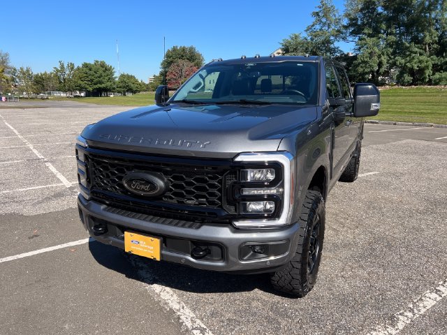 Certified 2025 Ford F250 Lariat w/ Lariat Ultimate Package AWD/4WD image 4