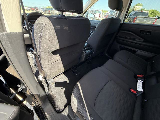 Used 2025 Nissan Pathfinder SV AWD/4WD image 26