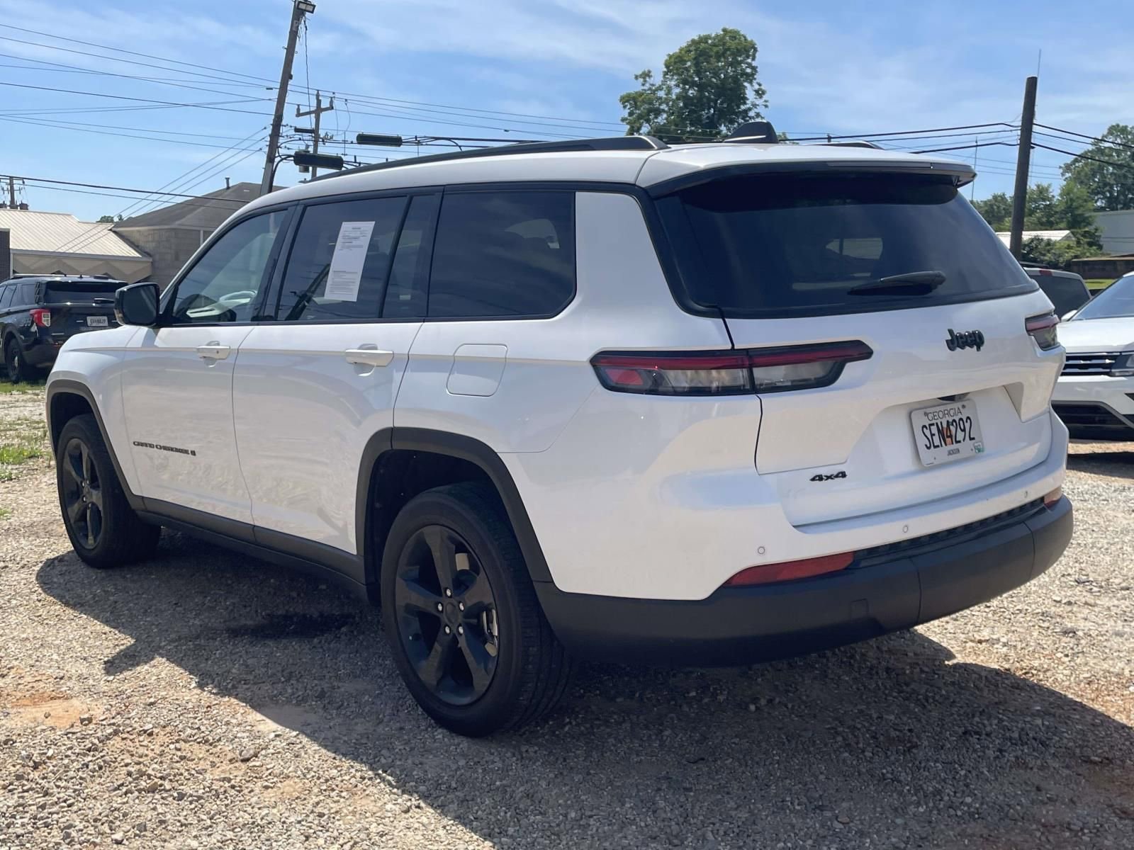 Used 2023 Jeep Grand Cherokee L Laredo AWD/4WD image 11