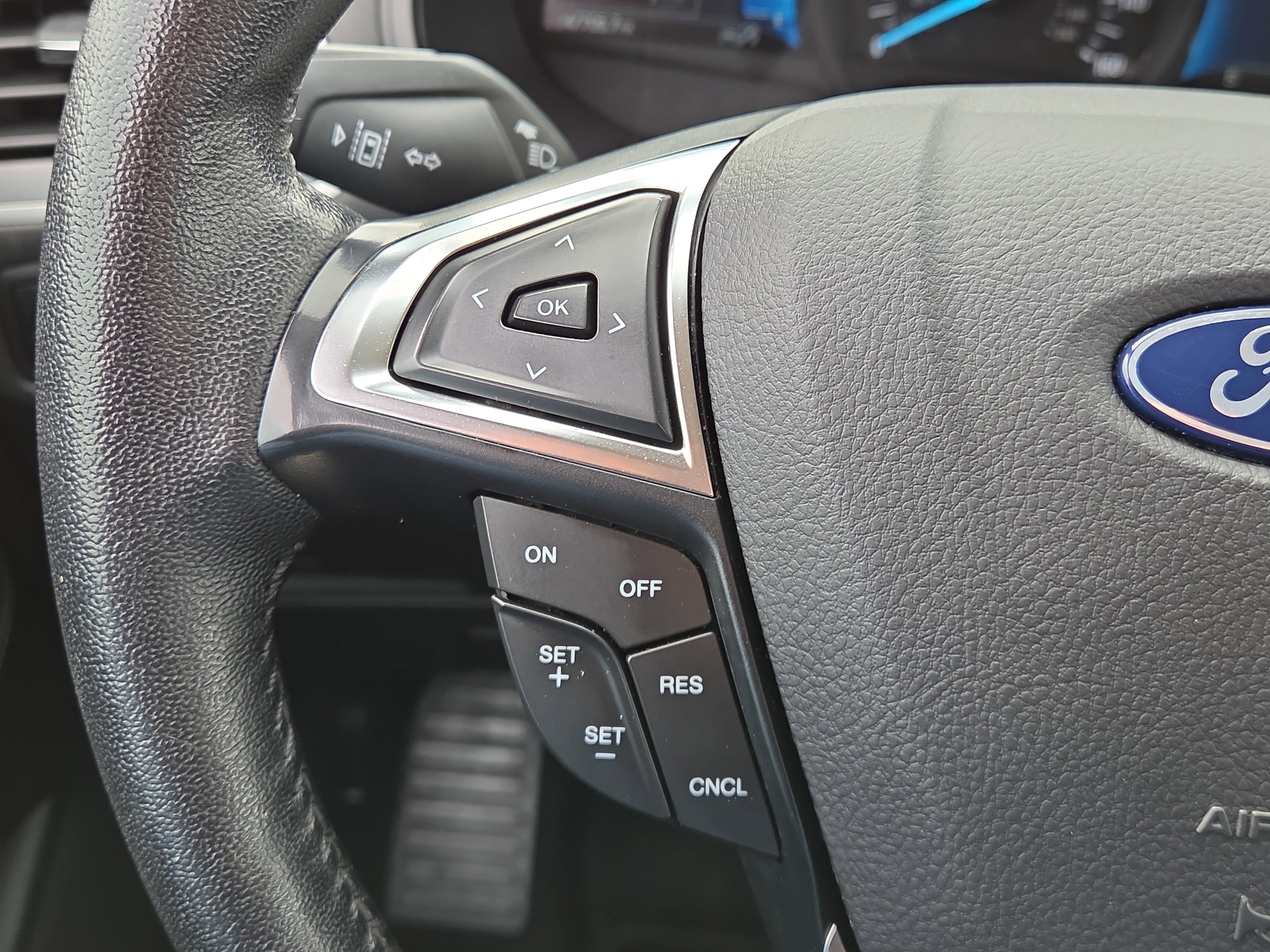 Certified 2024 Ford Edge SEL image 19