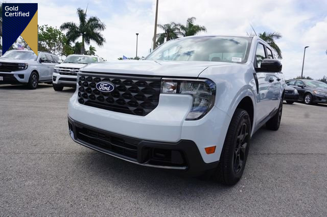 Certified 2025 Ford Maverick XLT w/ XLT Luxury Package AWD/4WD image 1