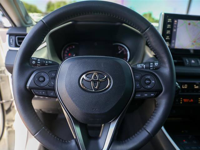 Used 2021 Toyota RAV4 Limited AWD/4WD image 38