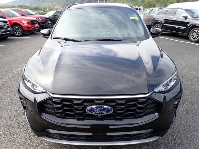 Certified 2023 Ford Escape ST-Line Select w/ Tech Pack #2 image 8