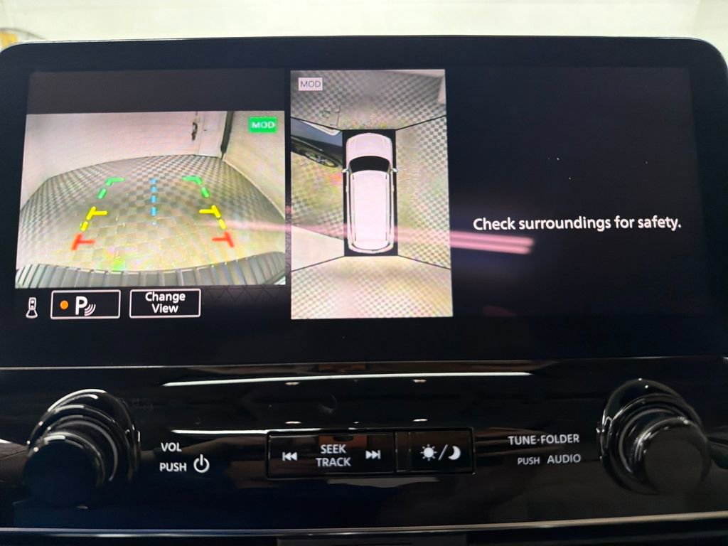 Used 2024 Nissan Armada Platinum w/ Captain's Chairs Package image 28