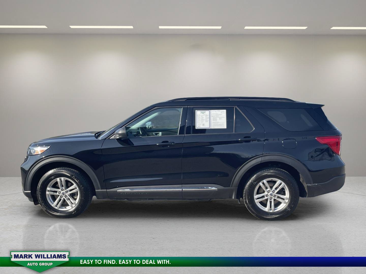 Certified 2022 Ford Explorer XLT AWD/4WD image 4
