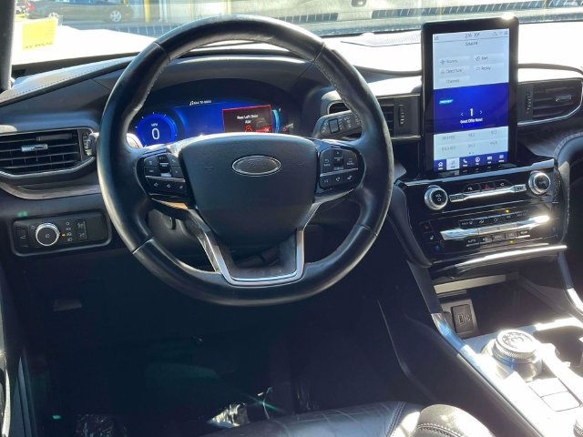Certified 2022 Ford Explorer Platinum w/ Equipment Group 601A AWD/4WD image 14