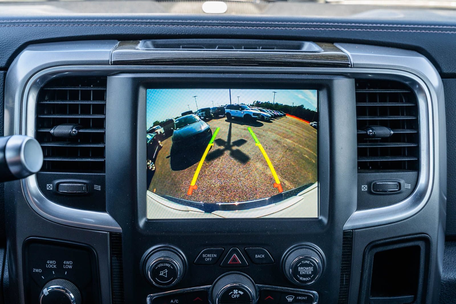 Used 2018 RAM 2500 Limited AWD/4WD image 38