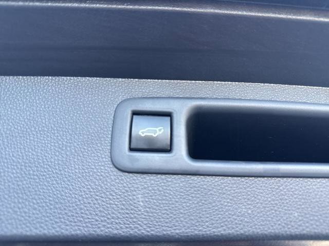 Used 2021 Toyota Highlander XSE image 28