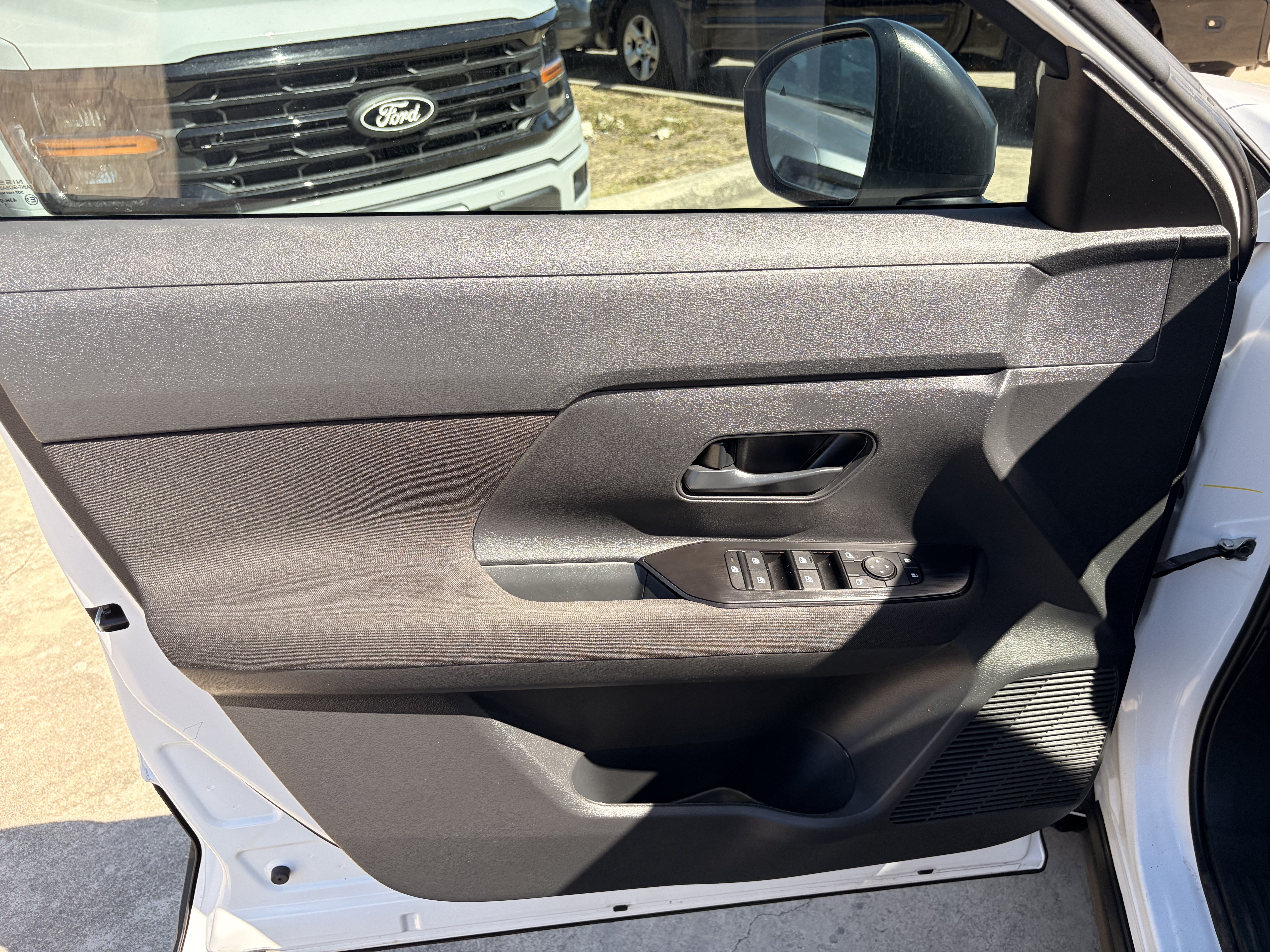 Used 2026 Nissan Kicks S FWD image 8
