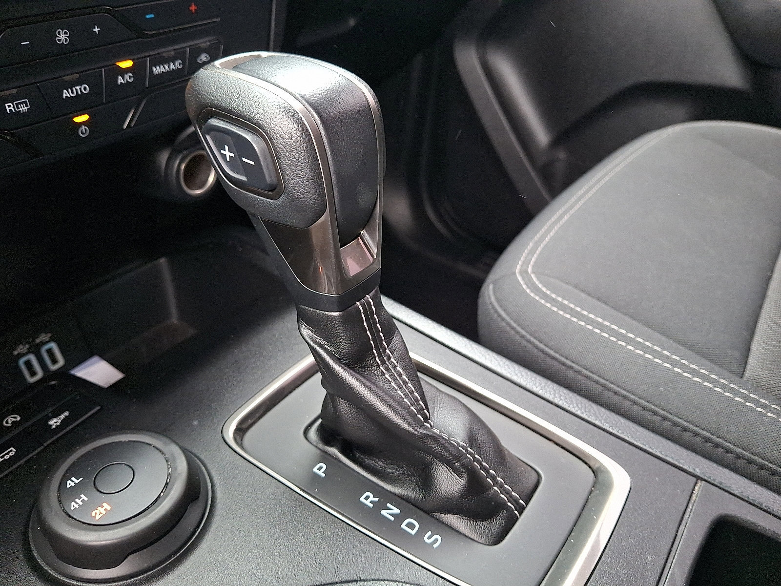 Certified 2021 Ford Ranger XLT w/ Equipment Group 301A Mid image 14