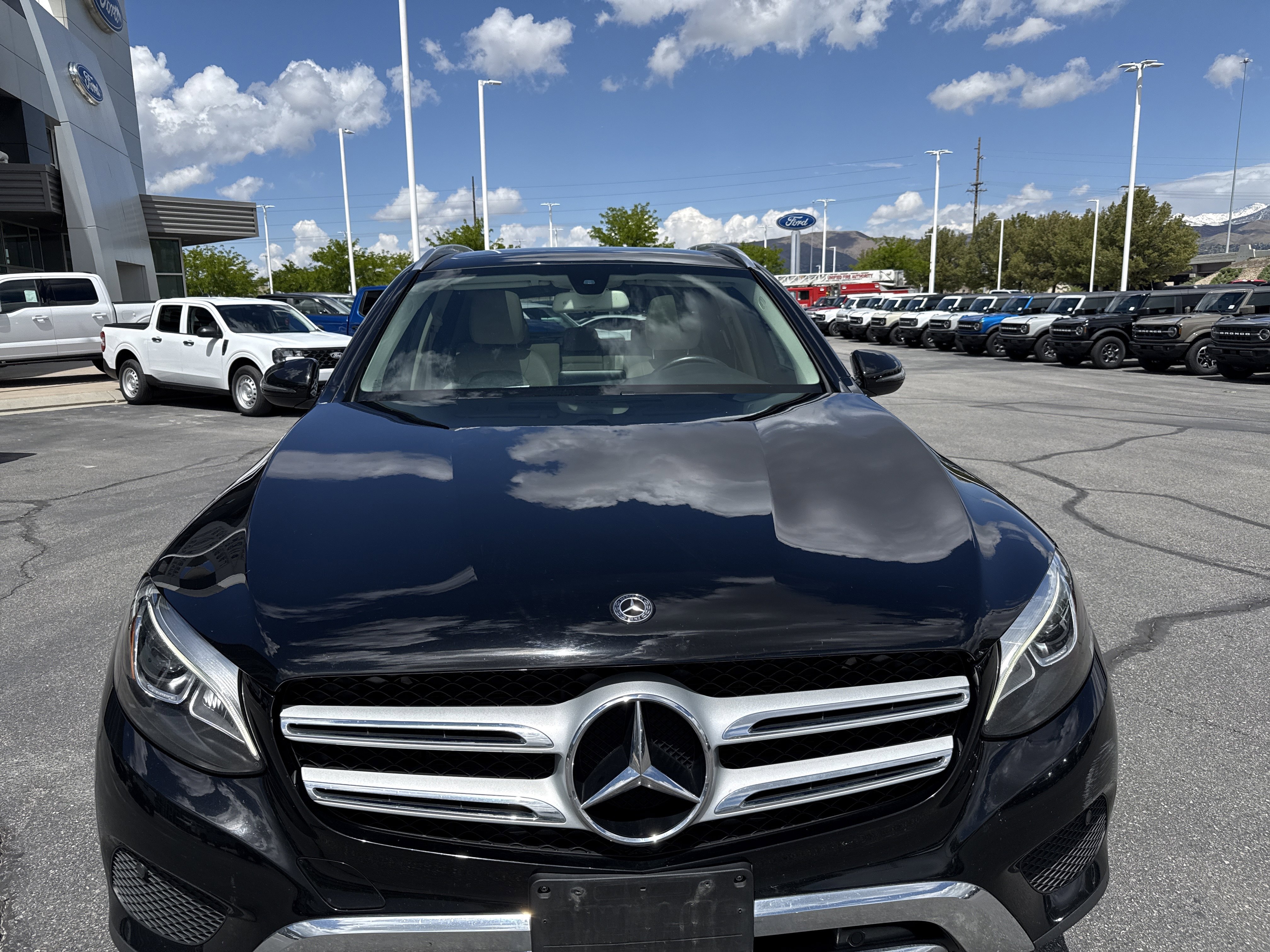 Used 2019 Mercedes-Benz GLC 300 4MATIC image 8