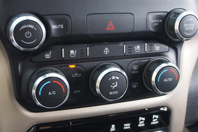 Used 2019 RAM 1500 Laramie AWD/4WD image 27