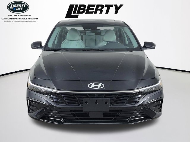 Used 2024 Hyundai Elantra Limited FWD image 9