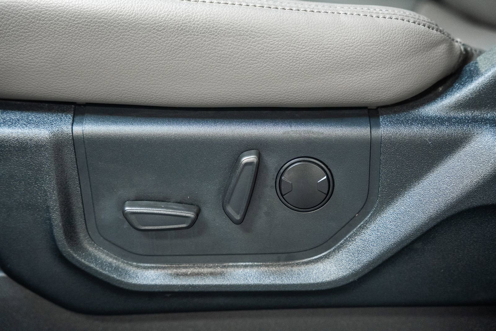 Certified 2020 Ford F150 Lariat image 48