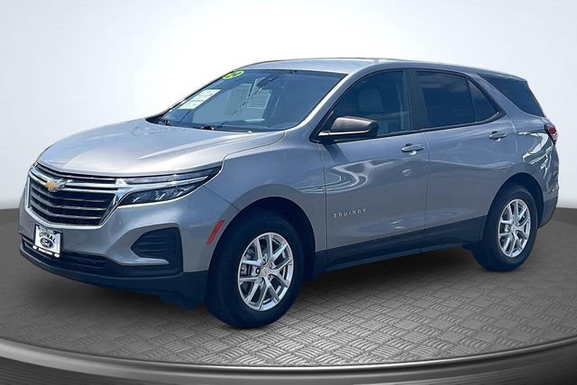 Used 2024 Chevrolet Equinox LS AWD/4WD image 12