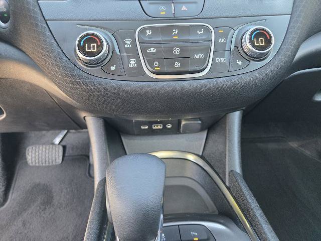 Used 2025 Chevrolet Malibu LT FWD image 17