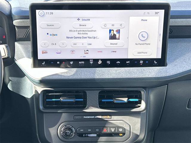 Certified 2025 Ford Maverick XLT w/ XLT Luxury Package image 16