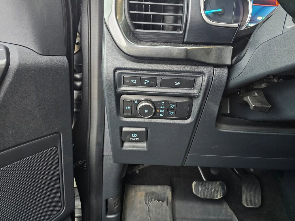 Certified 2022 Ford F150 XLT w/ Equipment Group 302A High image 20