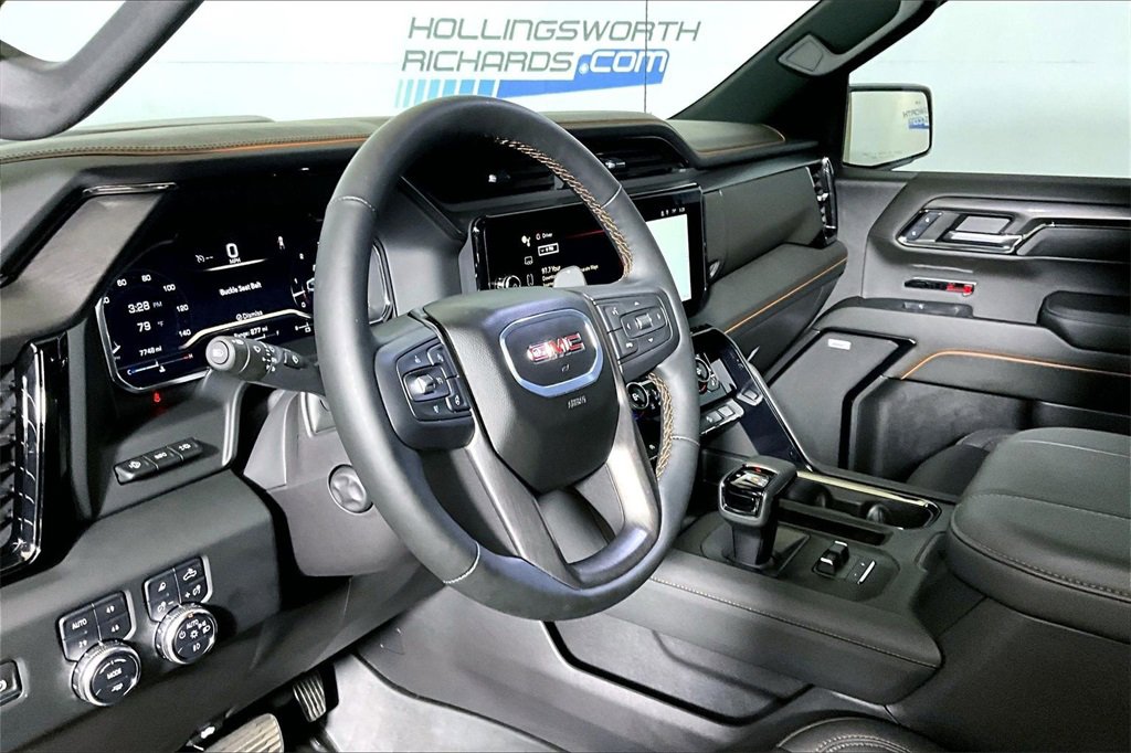 Used 2024 GMC Sierra 1500 AT4 w/ Technology Package image 10