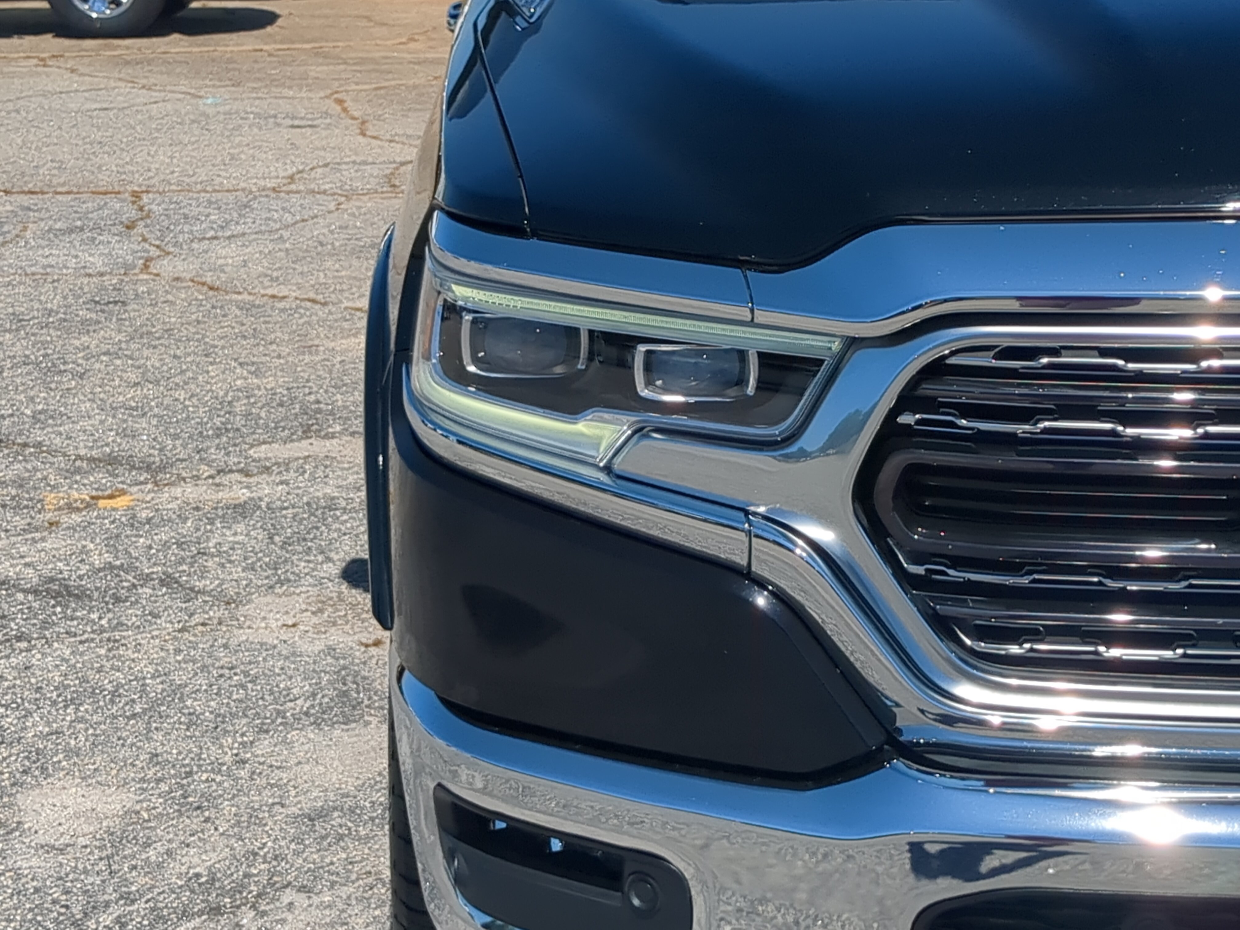 Used 2020 RAM 1500 Limited RWD image 8