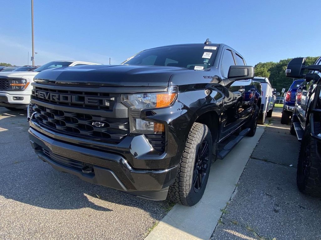 Used 2023 Chevrolet Silverado 1500 Custom w/ LPO, Dark Essentials Package AWD/4WD image 3
